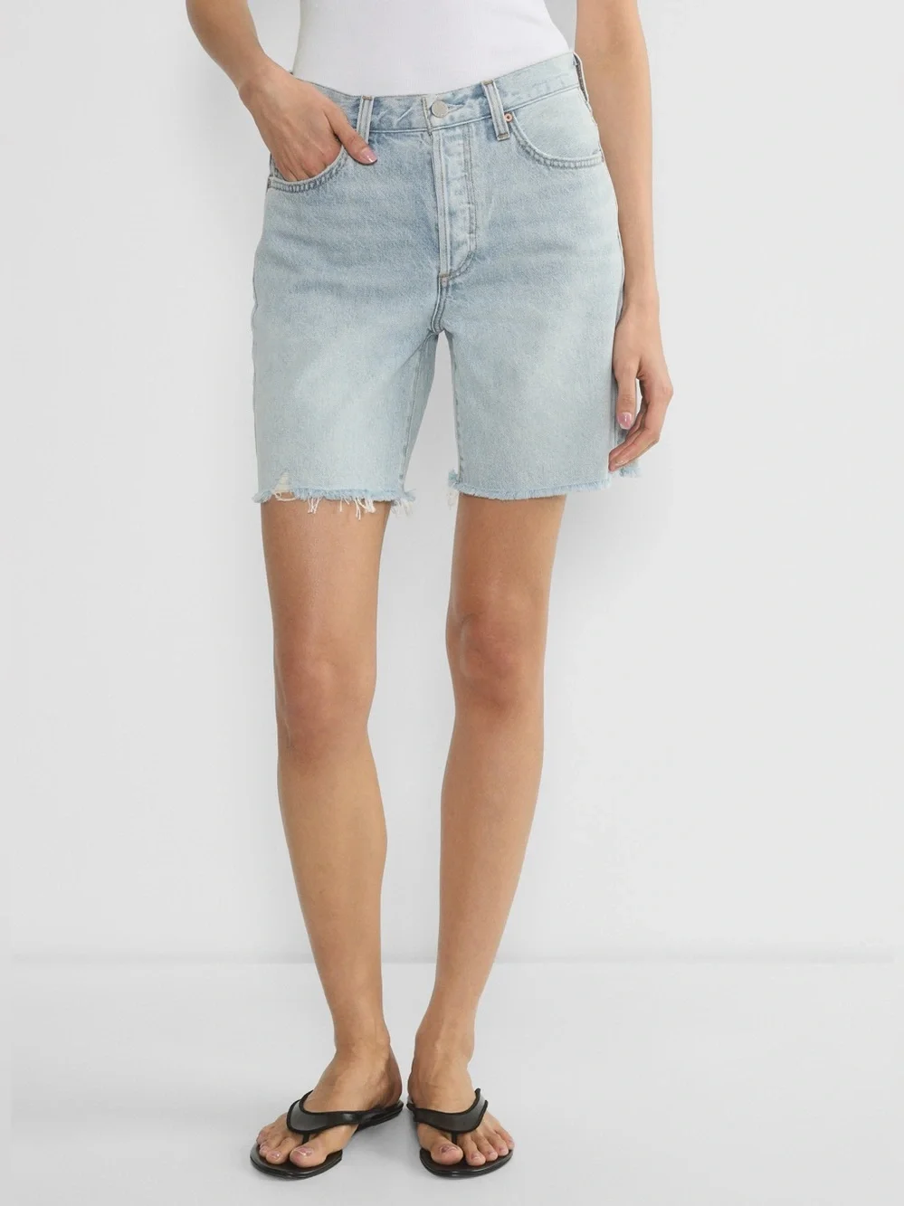 Denim Forum NWT The 90s Vintage High-Rise Long Denim Short Raw Hem Aritzia